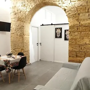 Masculu & Fimmina Apartamento